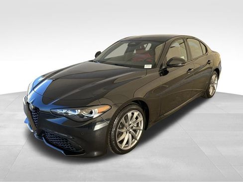 New 2025 Alfa Romeo Giulia image 16