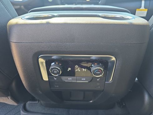 New 2026 Chevrolet Tahoe High Country w/ Sun And Tow Package AWD/4WD image 22