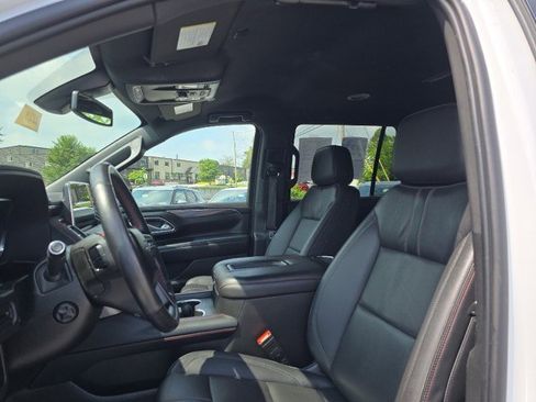 Used 2022 Chevrolet Tahoe RST w/ Luxury Package image 4