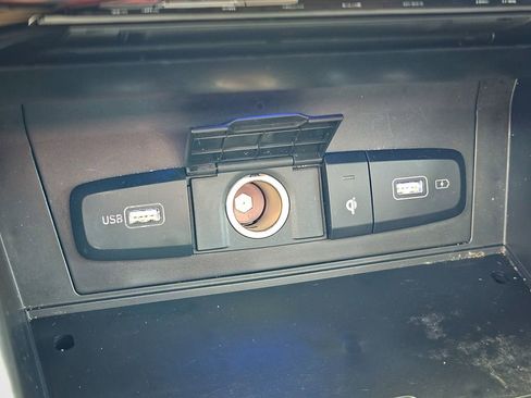 Used 2024 Hyundai Tucson Limited image 28