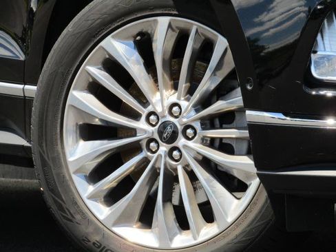 Used 2024 Ford Edge Titanium w/ Titanium Elite Package AWD/4WD image 6