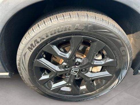 Used 2025 Honda HR-V Sport image 14