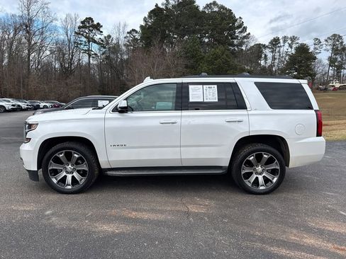 Used 2018 Chevrolet Tahoe LT image 2