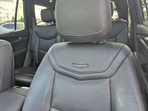 Used 2020 Cadillac XT6 Premium Luxury FWD image 25