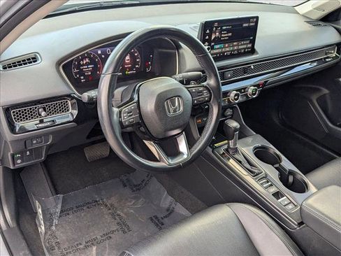 Used 2022 Honda Civic Touring image 10