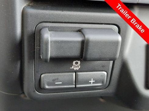 Used 2022 Chevrolet Silverado 2500 Custom w/ Custom Convenience Package AWD/4WD image 14