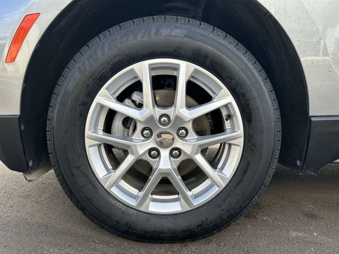 Used 2024 Chevrolet Equinox LT image 19