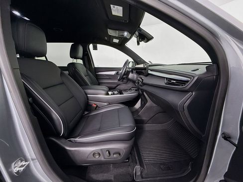 Used 2025 Buick Enclave Preferred image 30