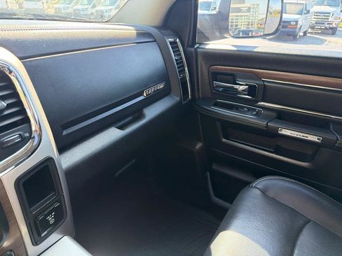 Used 2017 RAM 2500 Laramie AWD/4WD image 32