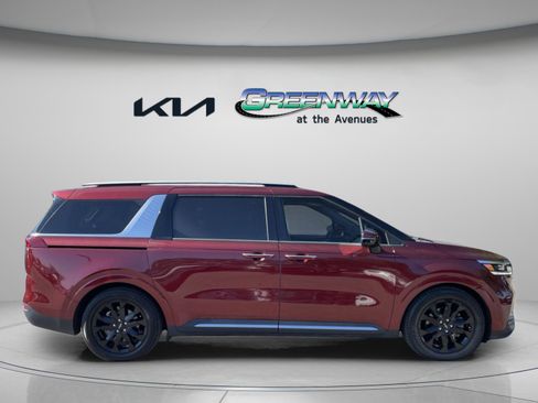 Certified 2022 Kia Carnival SX Prestige image 5