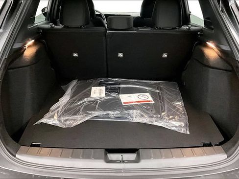 New 2027 Nissan Kicks SV w/ SV Premium Package AWD/4WD image 40