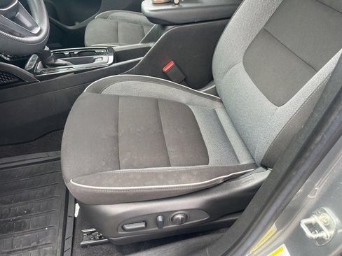 Used 2023 Chevrolet TrailBlazer LT FWD image 7