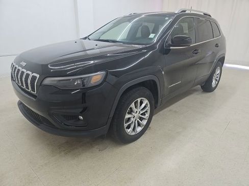 Used 2021 Jeep Cherokee Latitude Lux w/ Comfort/Convenience Group AWD/4WD image 28