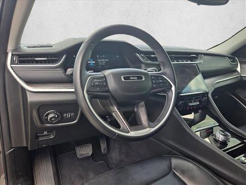 Used 2021 Jeep Grand Cherokee L Limited image 10