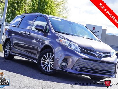 Used 2019 Toyota Sienna XLE w/ XLE Navigation Package