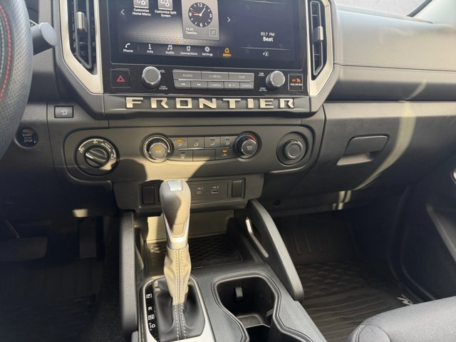Used 2026 Nissan Frontier SV w/ Tow Package AWD/4WD image 12