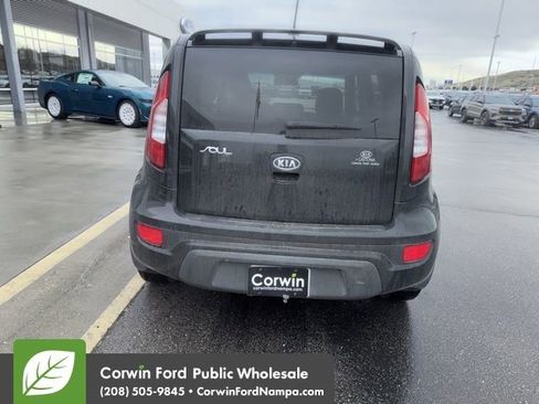 Used 2012 Kia Soul + image 10