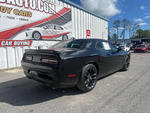 Used 2022 Dodge Challenger R/T Scat Pack RWD image 8