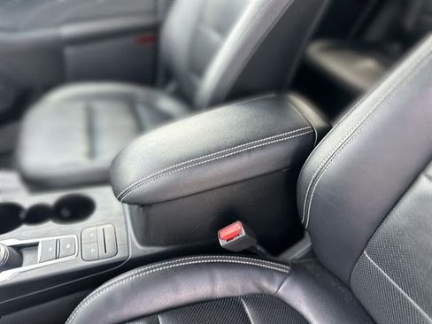 Used 2022 Ford Escape SEL image 45