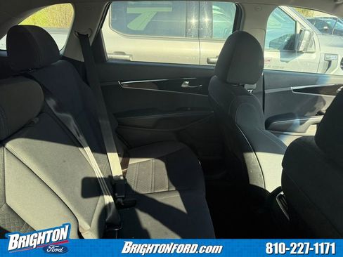 Used 2019 Kia Sorento AWD image 9