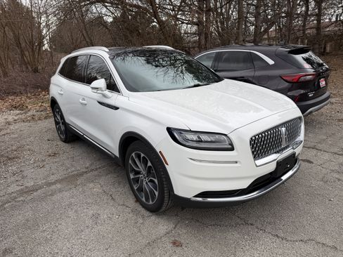 Used 2021 Lincoln Nautilus Reserve w/ Cargo Utility Package image 4