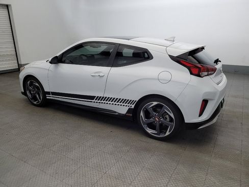 Used 2021 Hyundai Veloster Turbo image 3