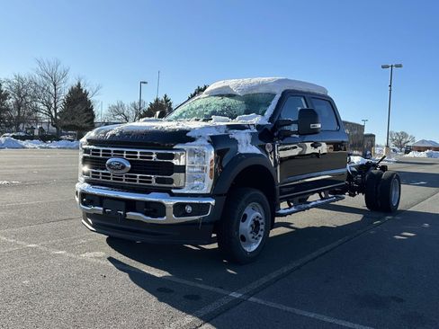 New 2025 Ford F550 4x4 Crew Cab Super Duty image 5