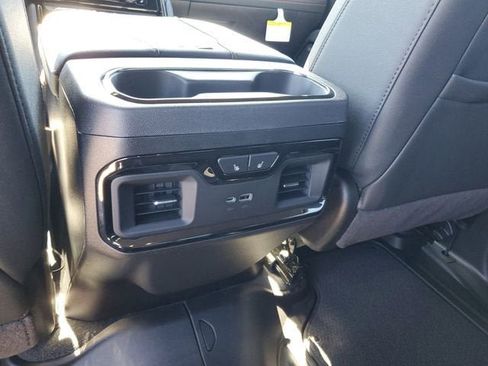 New 2026 GMC Sierra 1500 AT4 w/ AT4 Premium Package image 17