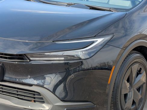 Used 2024 Toyota Prius LE image 10