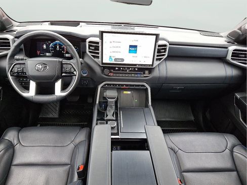 Used 2024 Toyota Sequoia Platinum image 12