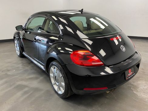 Used 2014 Volkswagen Beetle 2.5 image 4