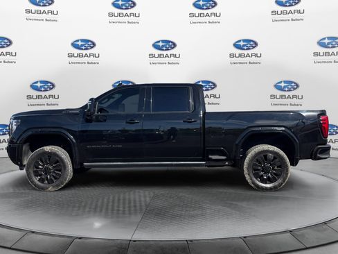 Used 2024 GMC Sierra 2500 Denali Ultimate w/ Max Trailering Package AWD/4WD image 3
