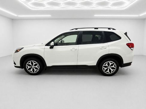 Used 2023 Subaru Forester Premium AWD/4WD image 6