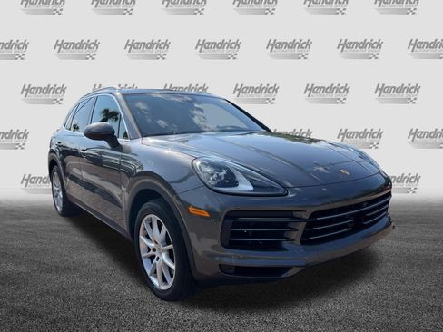 Used 2022 Porsche Cayenne AWD/4WD image 2