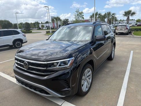 Used 2021 Volkswagen Atlas SE image 1