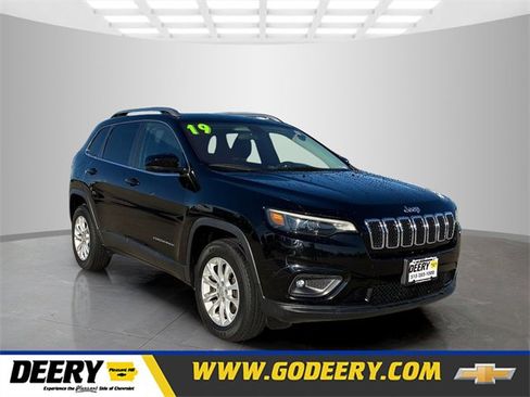 Used 2019 Jeep Cherokee Latitude w/ Popular Appearance Group image 1