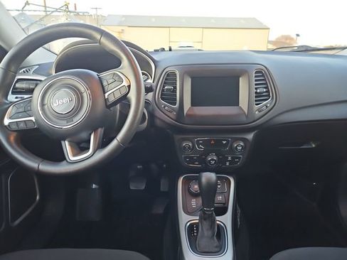 Used 2018 Jeep Compass Sport w/ Tech Group AWD/4WD image 29