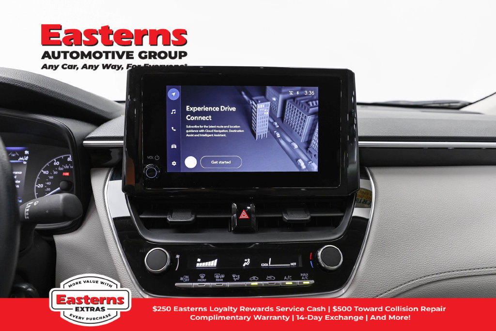 Used 2025 Toyota Corolla Cross L FWD image 12
