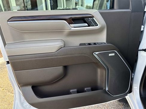 Used 2022 GMC Sierra 1500 SLT image 25