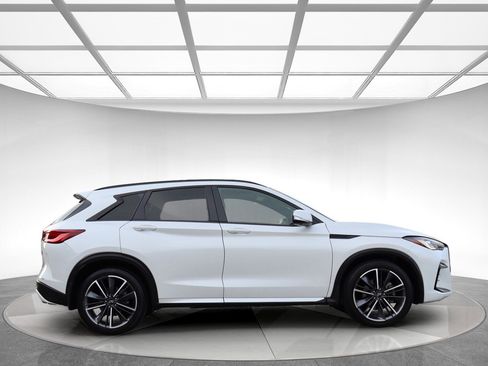 Used 2023 INFINITI QX50 Sport image 4