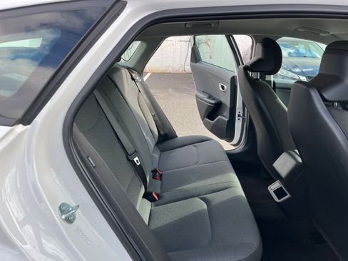 Used 2025 Kia K4 LXS image 24