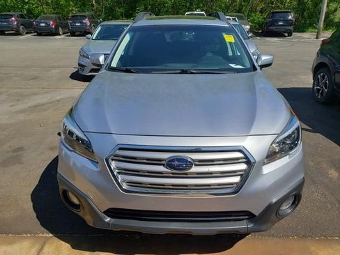 Used 2017 Subaru Outback 2.5i Premium AWD/4WD image 5