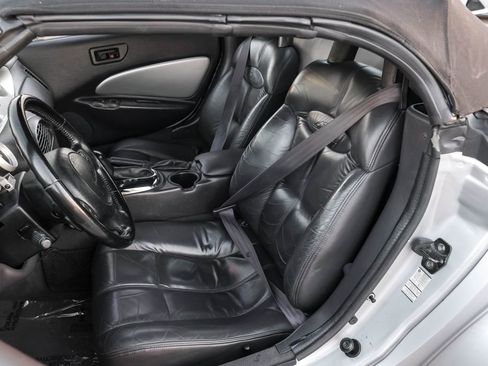 Used 2001 Chrysler Prowler image 26