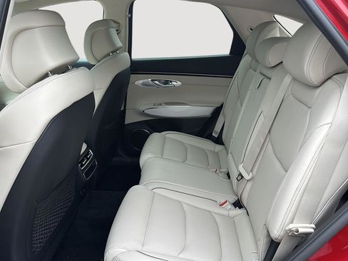 New 2026 Genesis GV70 2.5T Advanced AWD/4WD image 18