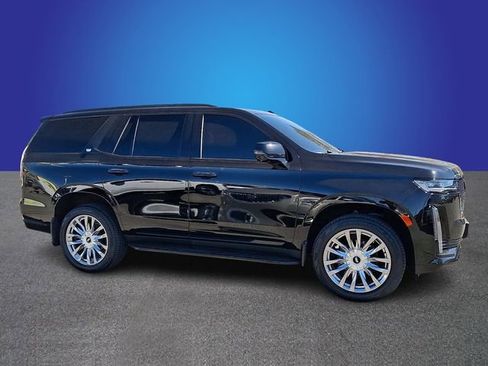 Used 2022 Cadillac Escalade Premium Luxury AWD/4WD image 3