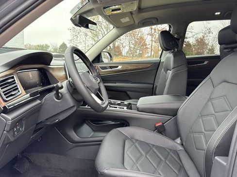 New 2026 Volkswagen Atlas SE FWD image 12