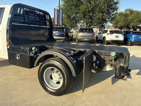 Used 2025 Chevrolet Silverado 3500 W/T w/ WT Convenience Package AWD/4WD image 36