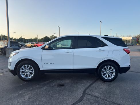 Used 2020 Chevrolet Equinox LS w/ LS Convenience Package FWD image 6