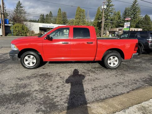 Used 2017 RAM 1500 ST w/ SXT Appearance Group image 2