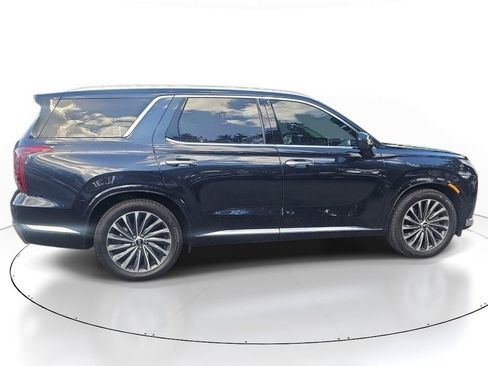 Used 2023 Hyundai Palisade Calligraphy w/ Cargo Package AWD/4WD image 7